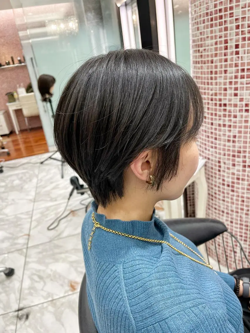 ショート ショートヘア 波巻きウェーブ 韓国風パーマ 纐纈のヘアスタイル