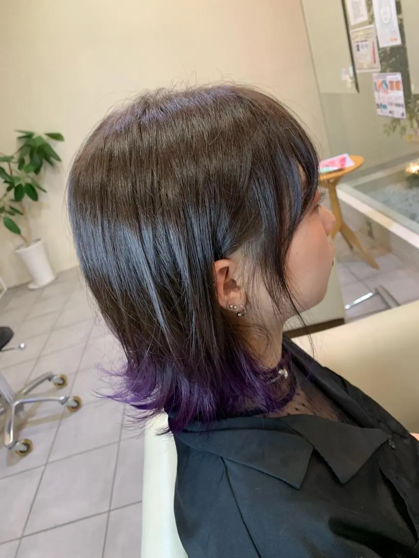 ミディアム カラー パープルカラー 金村 綾芽のヘアスタイル