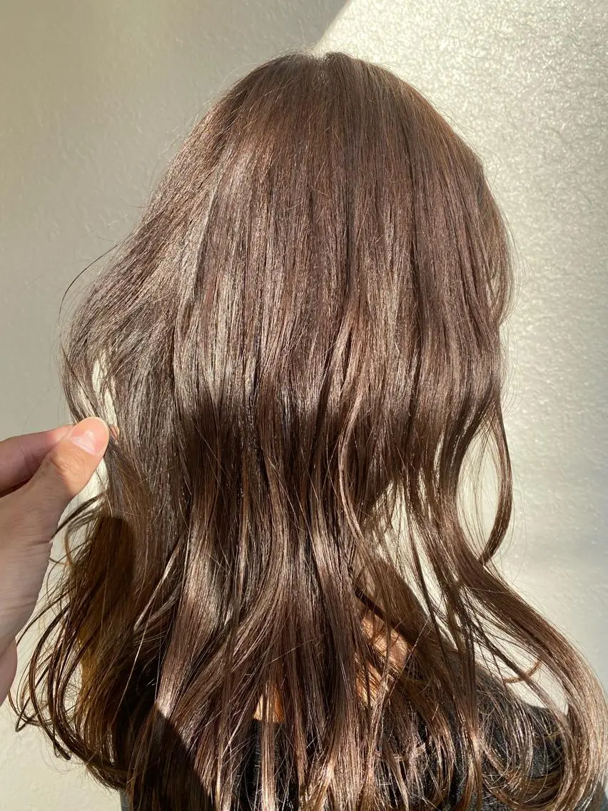 セミロング 岩尾 萌々子のヘアスタイル