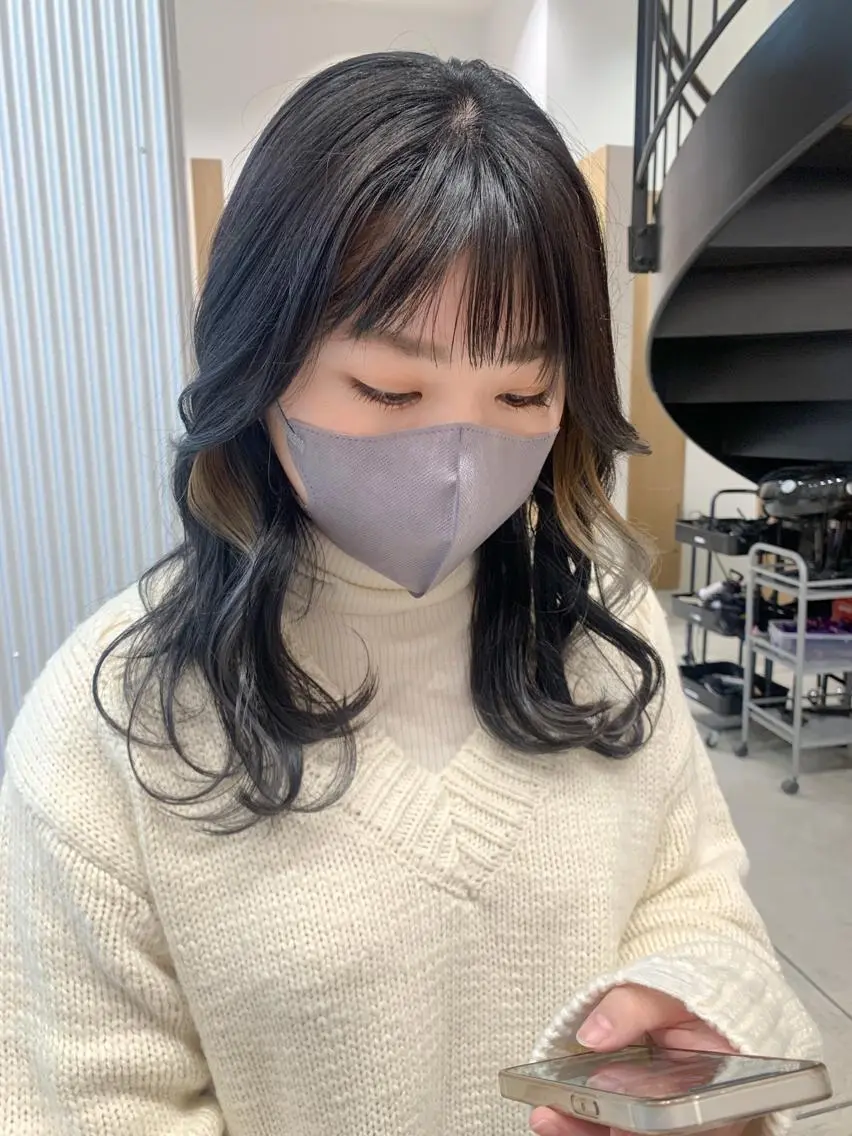 ミディアム カラー ヘアアレンジ ヘアカラー トリートメント yuka .のヘアスタイル