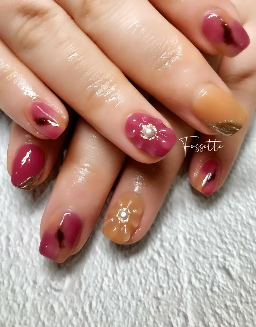 ネイル フラワーネイル ミラーネイル ニュアンスネイル ぷっくりネイル 春ネイル ハンドネイル nailsalon Fossetteのネイルデザイン