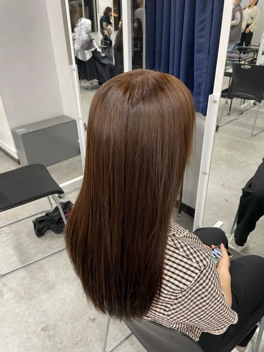 セミロング ハイトーン 横浜💞ミオのヘアスタイル