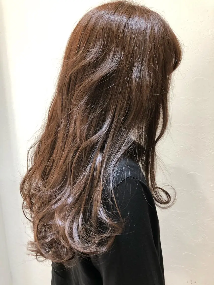 セミロング カラー サワタ ミサのヘアスタイル