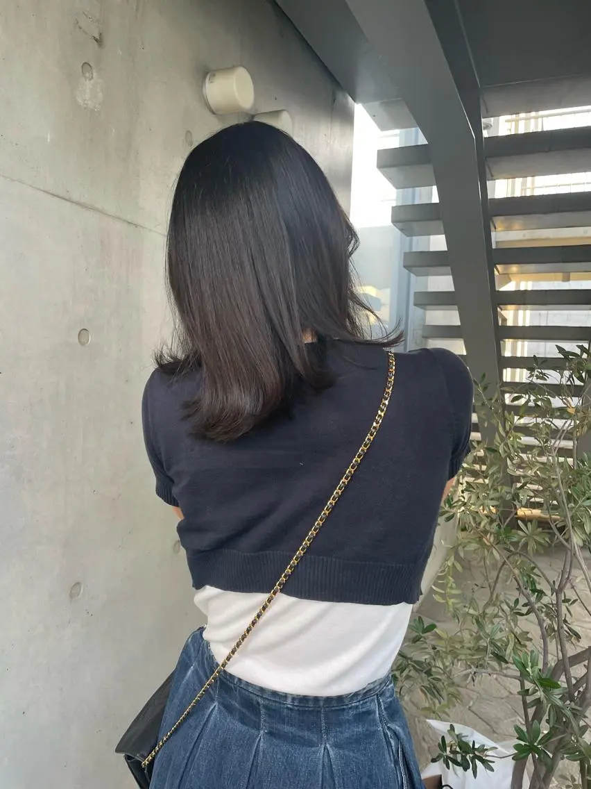 ミディアム カラー グレージュ オリーブグレージュ オリーブグレー カット ヘアカラー トリートメント レイヤーカット🎀 kanaのヘアスタイル