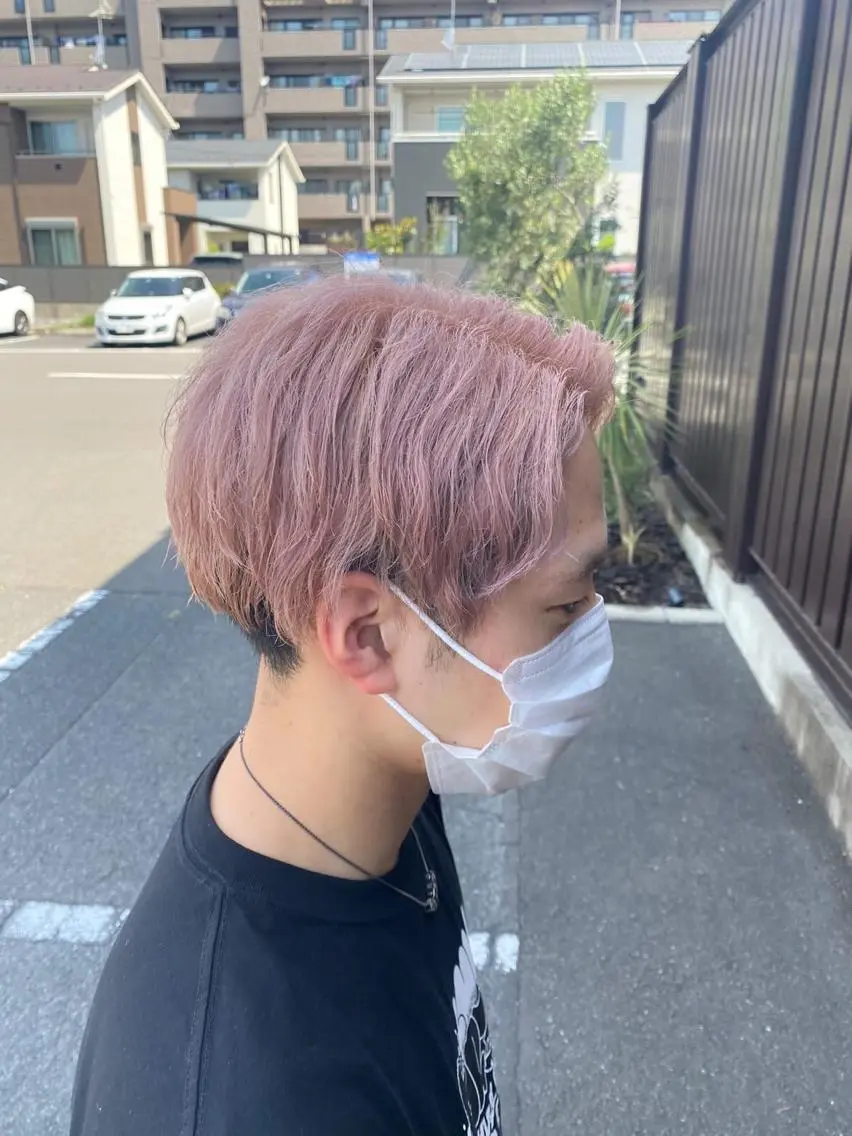 カラー ブリーチ ピンクカラー 隅内 桃香のヘアスタイル