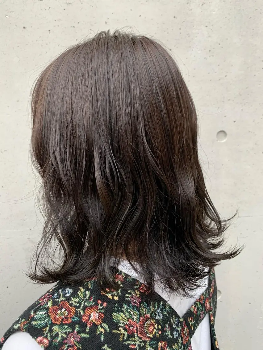 ミディアム カラー ヘアアレンジ putri 川邉 優花のヘアスタイル