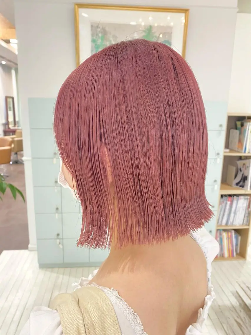 ショート カラー カット ヘアカラー トリートメント ヘアセット 🫧艶ダブルカラー ブリーチ🫧トモヤのヘアスタイル