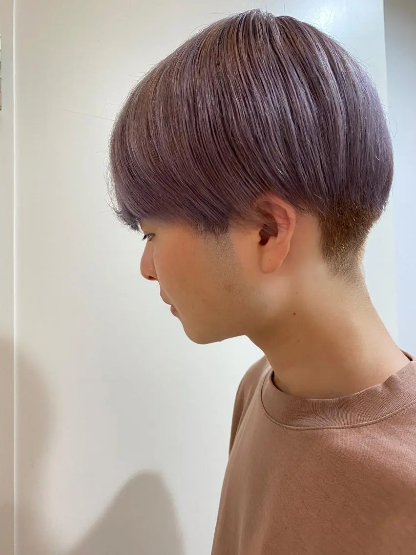 カラー メンズ ベージュカラー ラベンダーカラー ホワイトベージュ RIKA韓国ヘア/く びれヘア/上品カラーのヘアスタイル