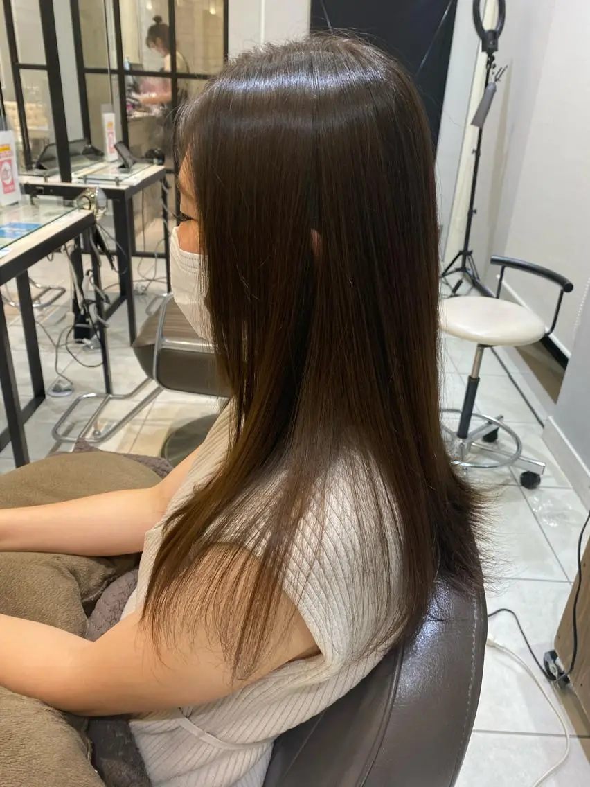 セミロング 美髪矯正透明感カラー 江川 和輝のヘアスタイル