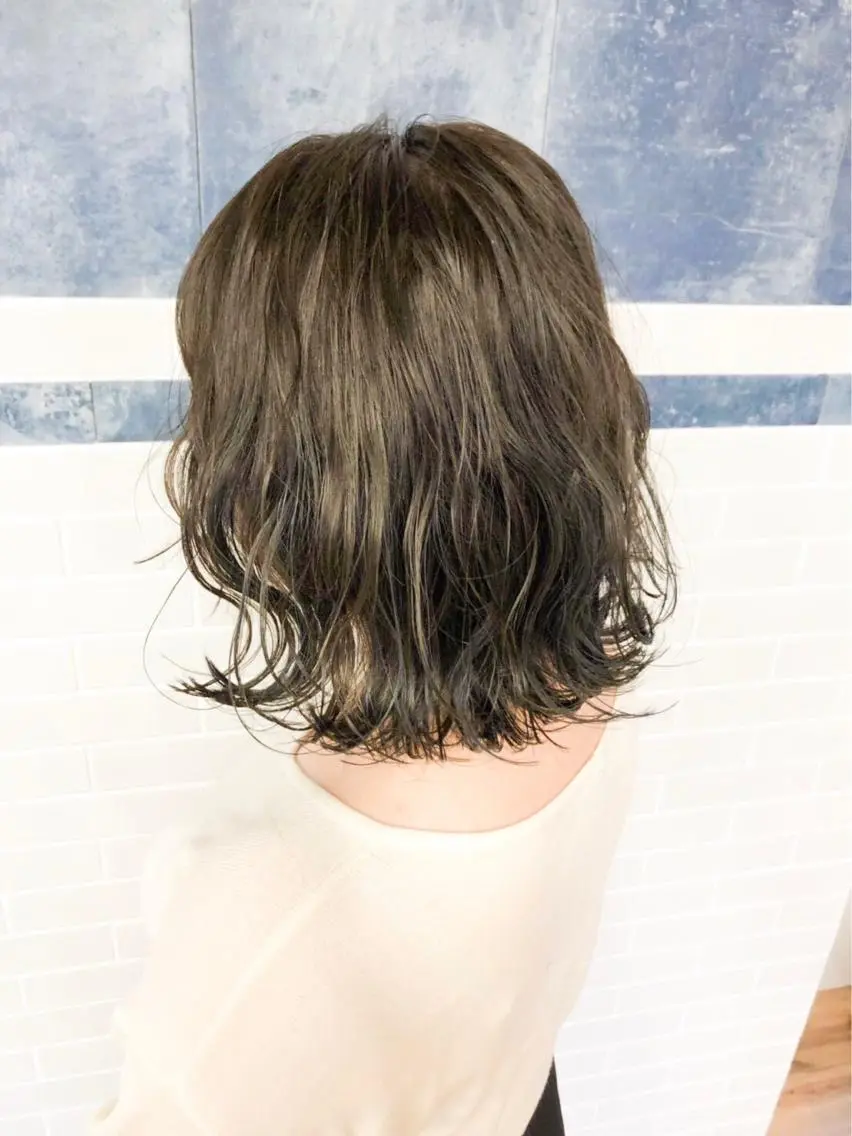 ミディアム カラー イルミナカラー カット ヘアカラー トリートメント ❤️Ruminate 日暮里店❤️のヘアスタイル