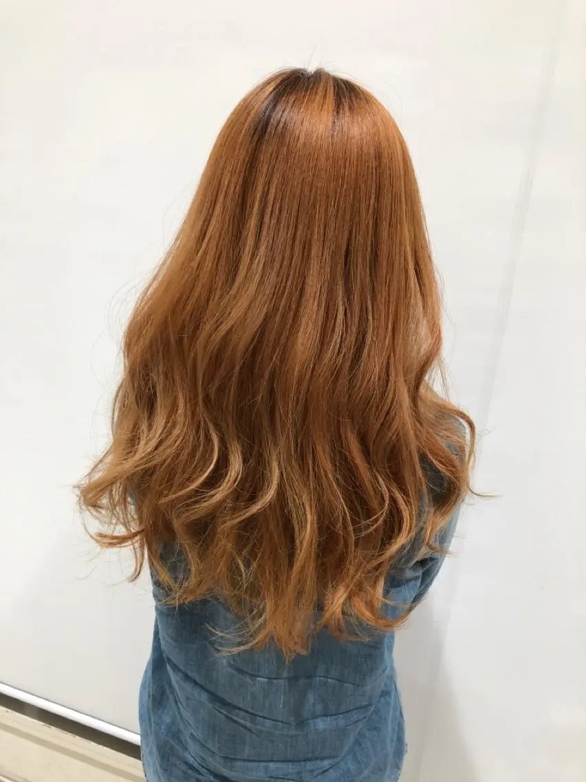 ロング カラー バレイヤージュ ブリーチ レイヤーカット ロング スパイキーショート パーマ　具志堅　太志のヘアスタイル