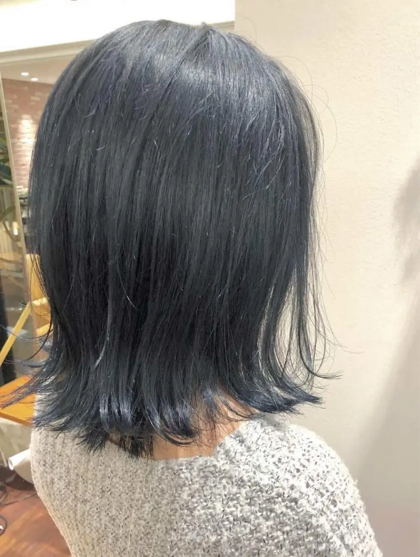 ミディアム カラー カット ヘアカラー 薬師寺 優のヘアスタイル