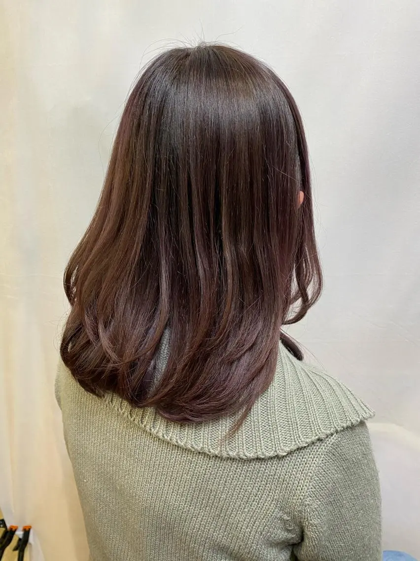 セミロング カット ヘアカラー 長濱 俊のヘアスタイル