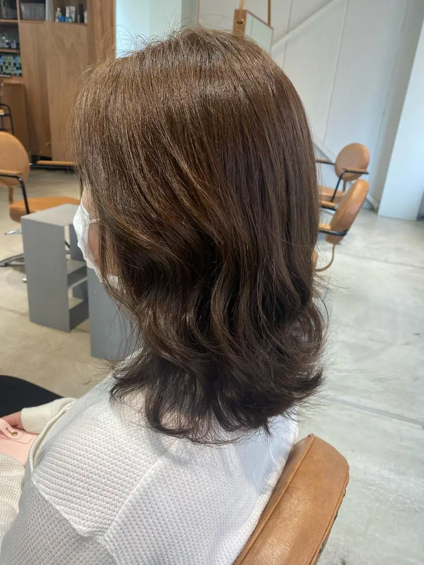 ミディアム カラー 似合わせレイヤー 阿波座/ふじむらのヘアスタイル