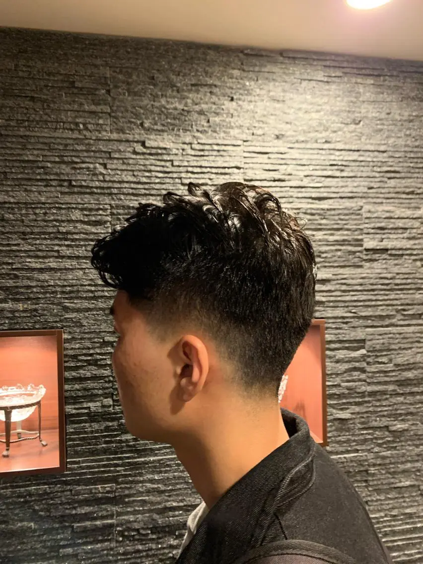 メンズ フェードカット 栗原 周太郎のヘアスタイル