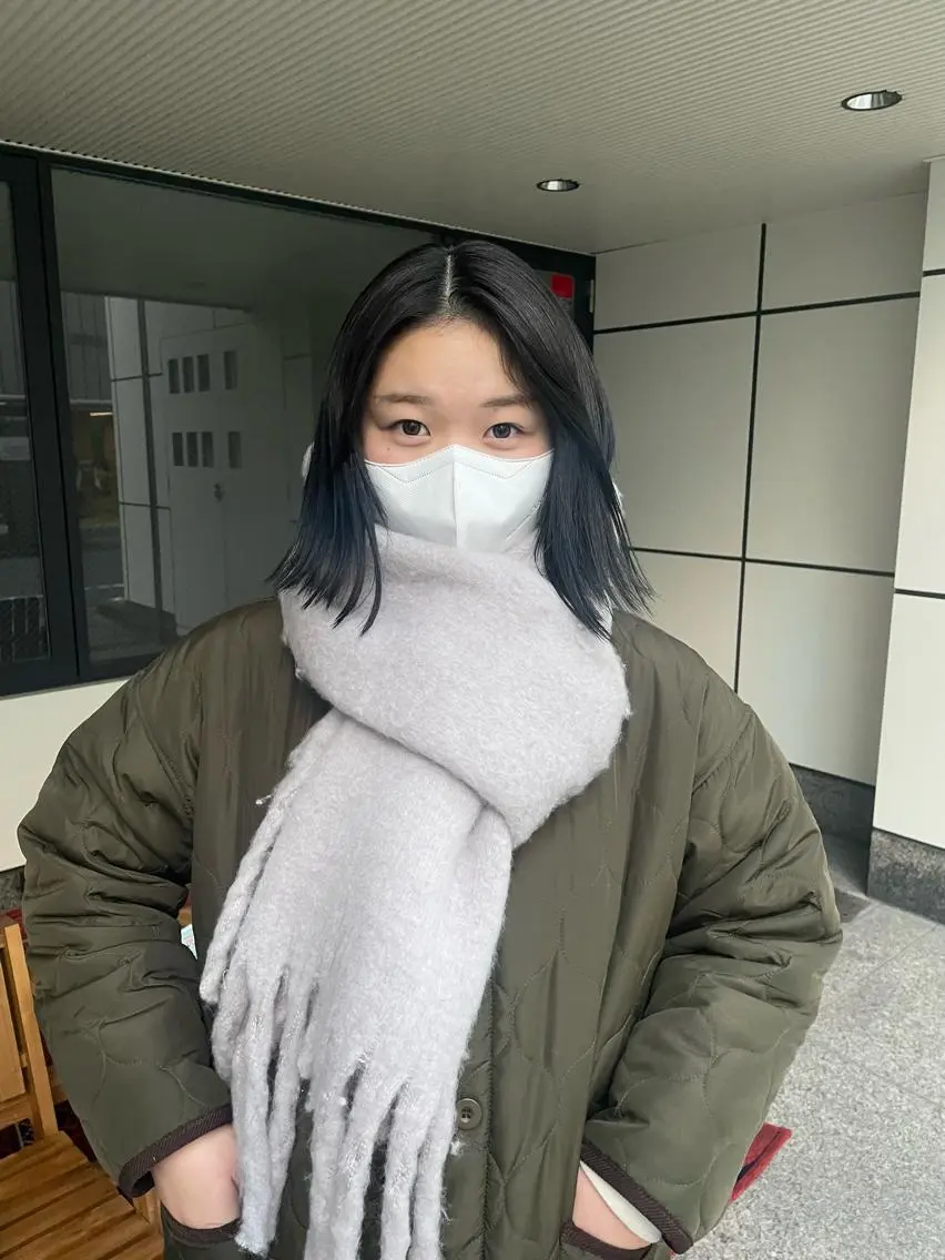 ミディアム カラー ブルーカラー 透明感カラー ヘアカラー 渋谷 留菜のヘアスタイル