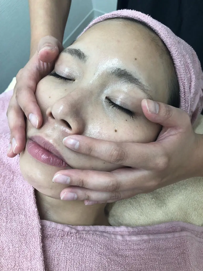 ハーブピーリングMB eautySalonのエステ・リラクイメージ