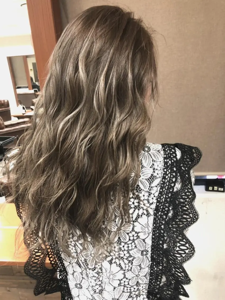 カラー ロング amie三宮店 アミのヘアスタイル