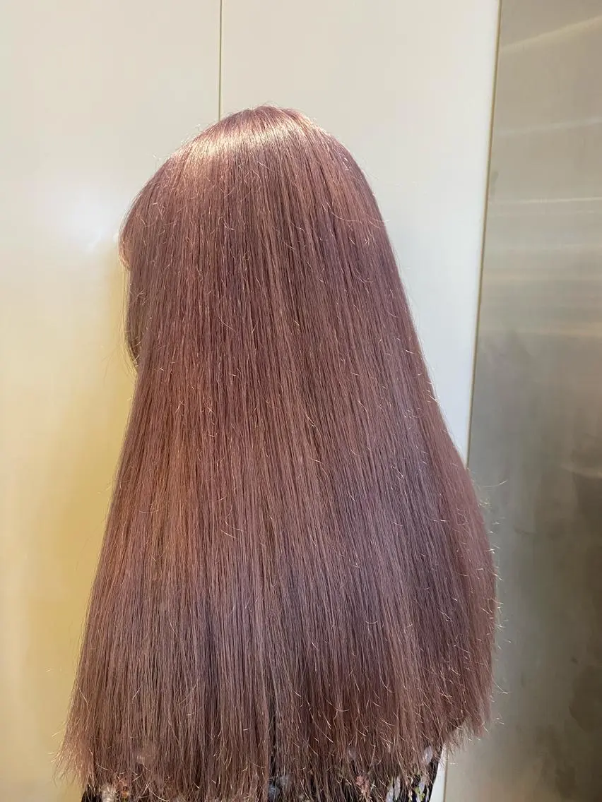 ロング カラー ブリーチ ラベンダーカラー ピンクカラー ピンクラベンダー ホワイトピンク 遠藤沙也加 /レイヤーカットのヘアスタイル