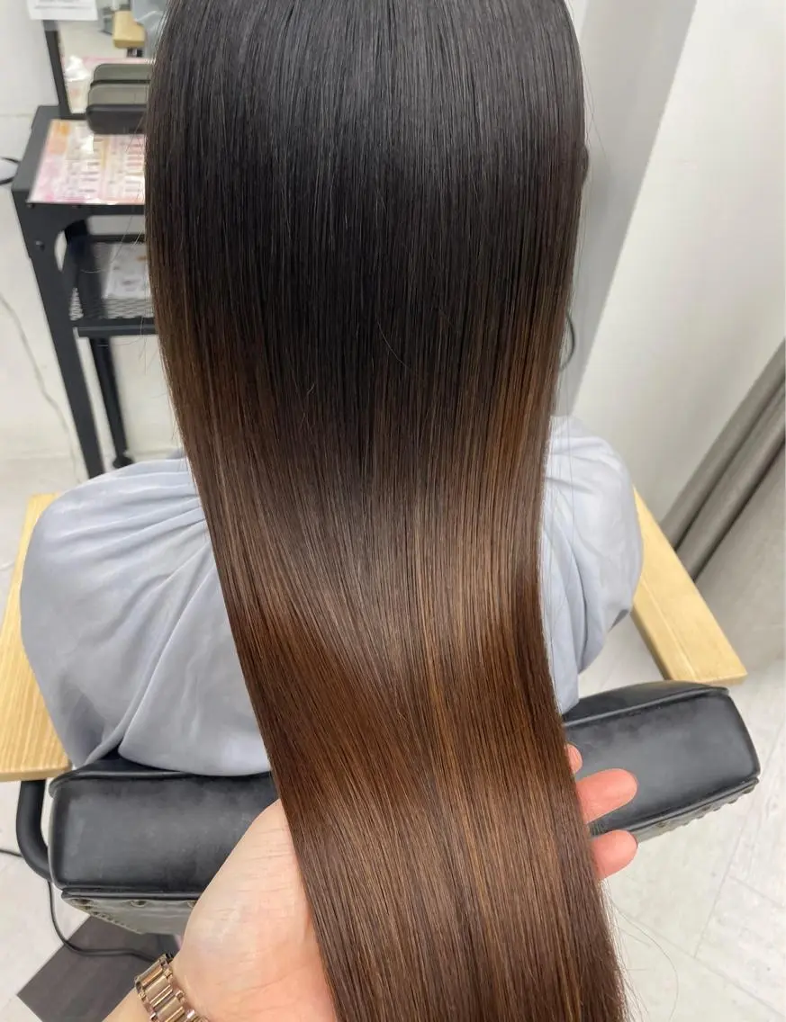 ロング カラー パーマ ヘアアレンジ メンズ キッズ ネイル マツエク・マツパ アイブロウ 酸性ストレート ストレートパーマ mona/ ストレートスタイル✨のヘアスタイル