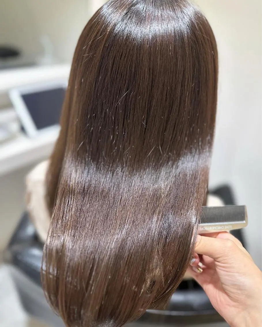 ロング カラー 髪質改善 カット ヘアカラー 縮毛矯正 トリートメント 荒木 ひろかのヘアスタイル