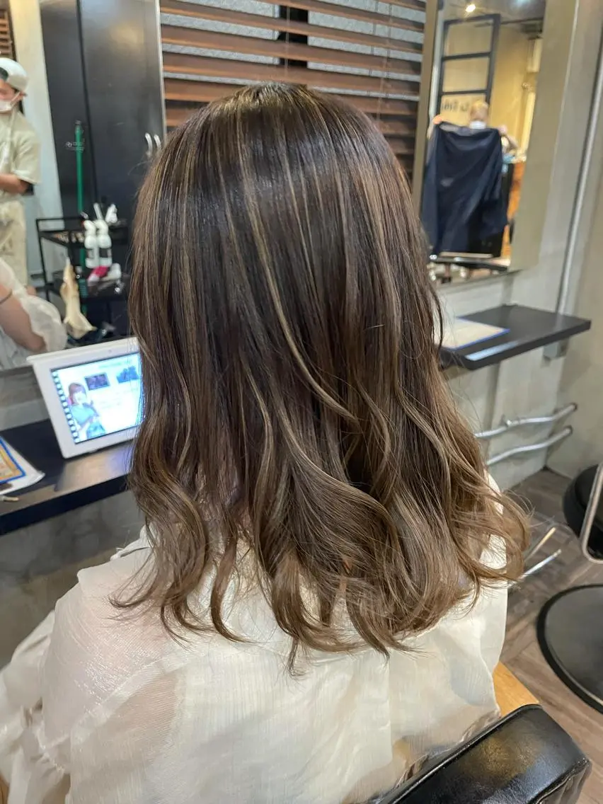 ミディアム カラー カット ヘアカラー トリートメント La fith 店長 城谷颯人のヘアスタイル