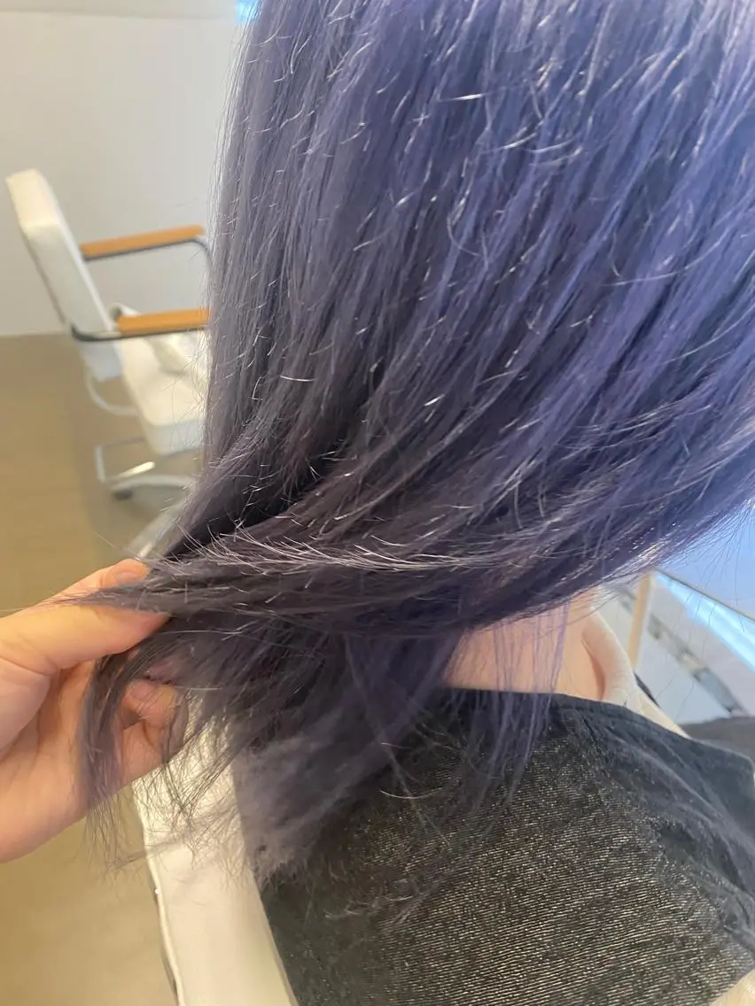 セミロング パープルカラー I nagiのヘアスタイル