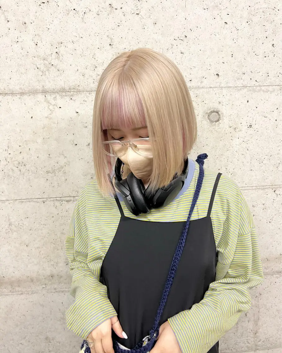 ミディアム デザイン🥇複雑履歴 ハイトーン特化のヘアスタイル