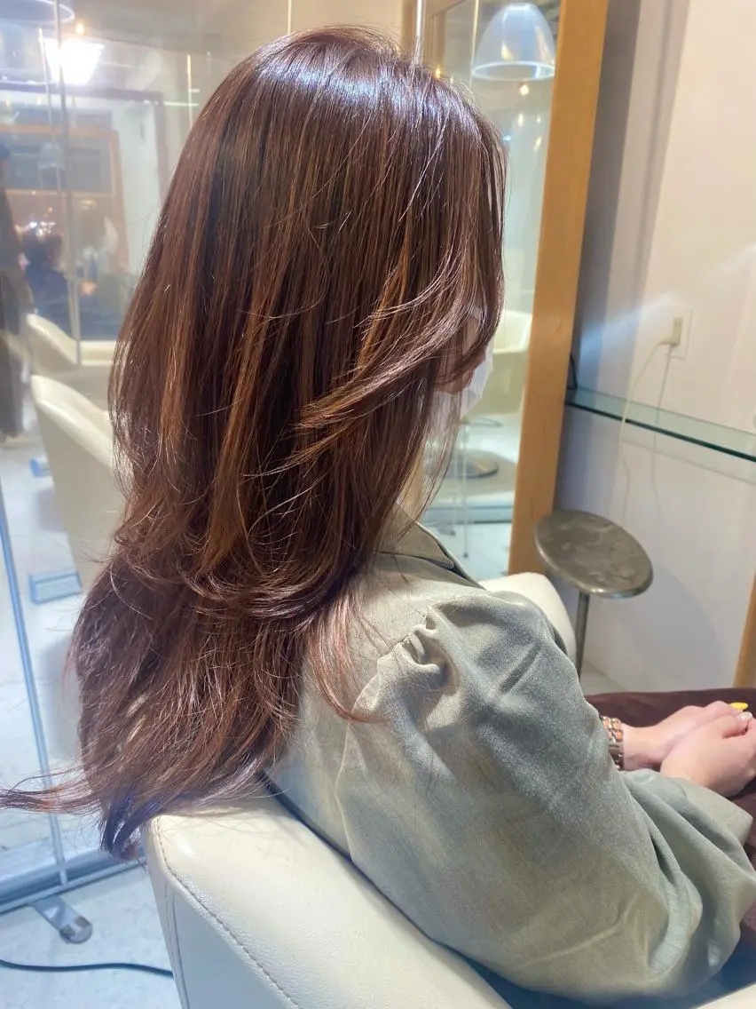 セミロング カラー カット ヘアカラー トリートメント 安永 涼のヘアスタイル