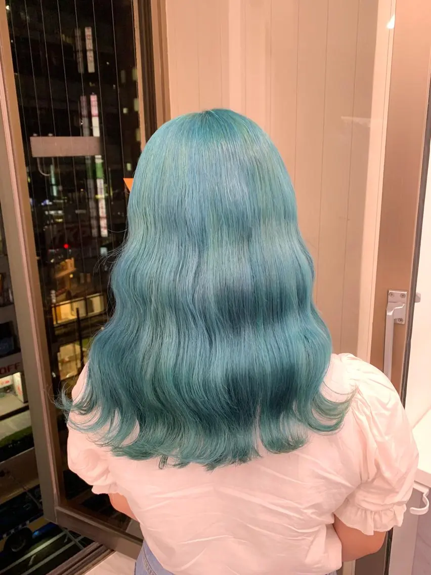ロング カラー ヘアアレンジ 🩵 JURI🩵のヘアスタイル