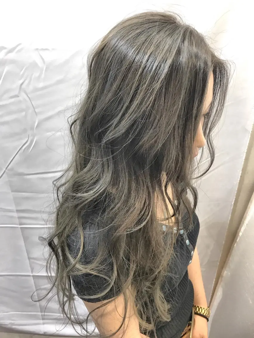 ロング カラー TAKAHASHI LEAPSのヘアスタイル