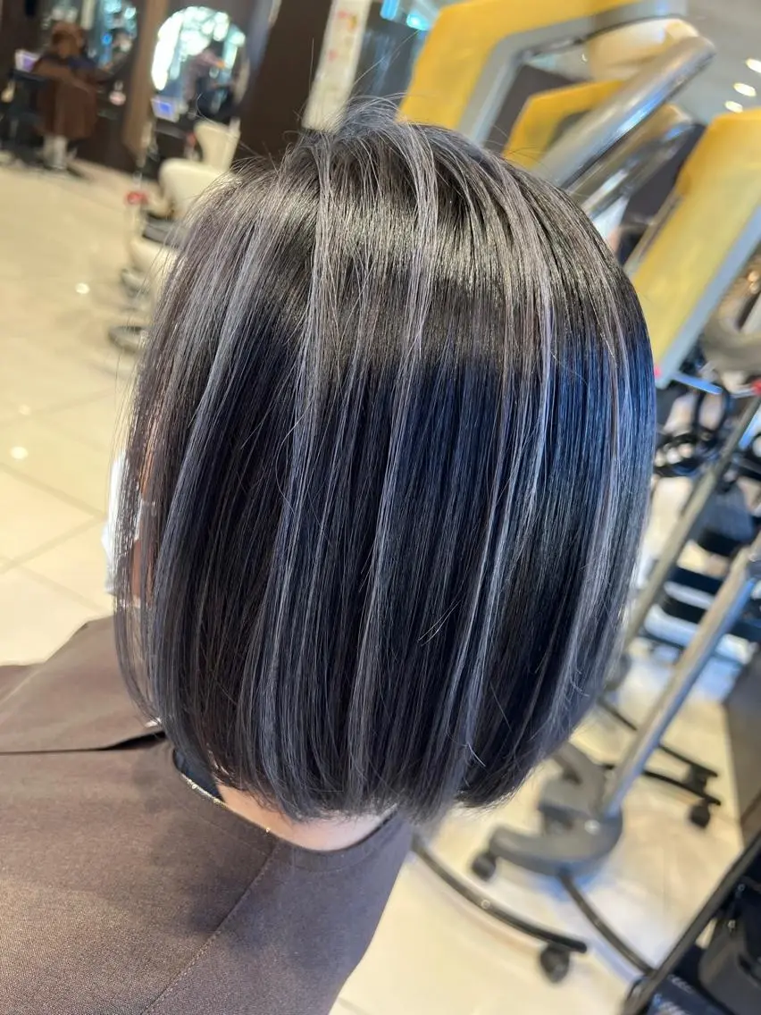 ミディアム ハイライト ヘアカラー トリートメント 下條 真のヘアスタイル