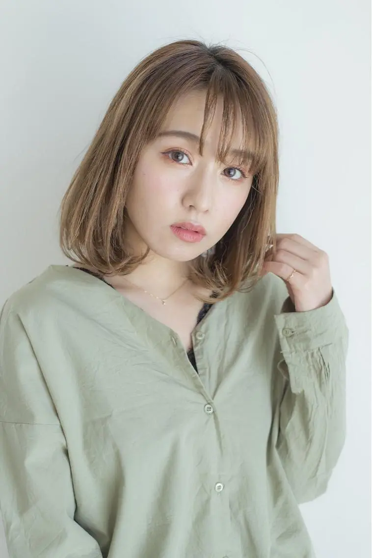 ミディアム カラー 【髪質改善 艶髪】 布川 莉穂のヘアスタイル