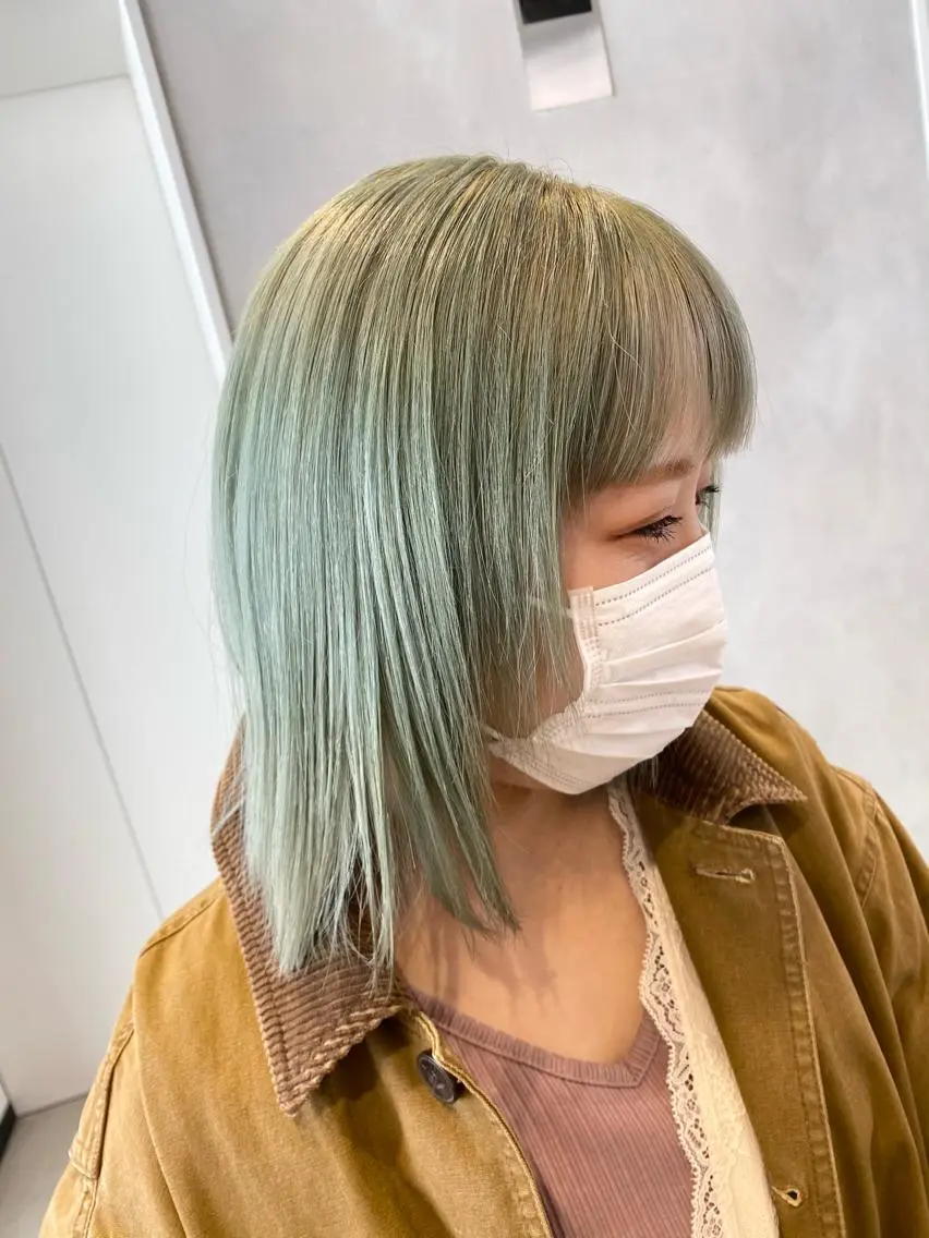 ショート カラー ハイトーン×レイヤー /遠藤将太のヘアスタイル