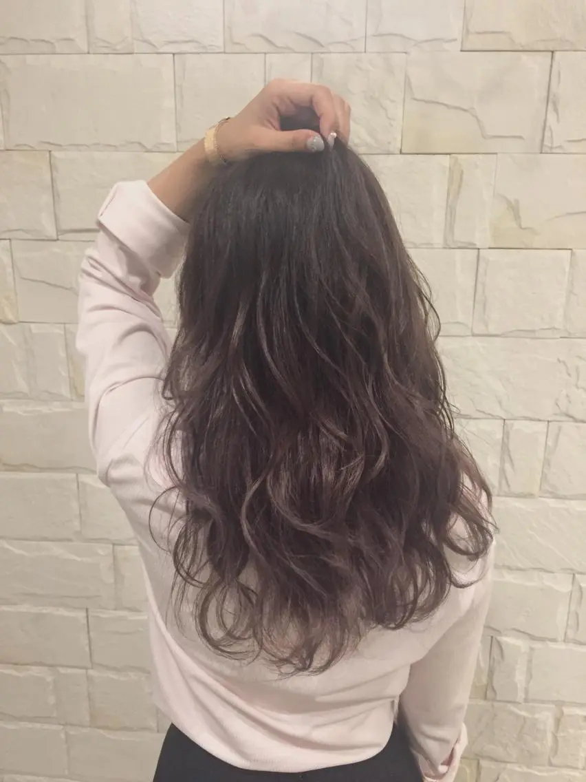 ロング _WHITE 高槻店 平野湧人　/髪質改善のヘアスタイル