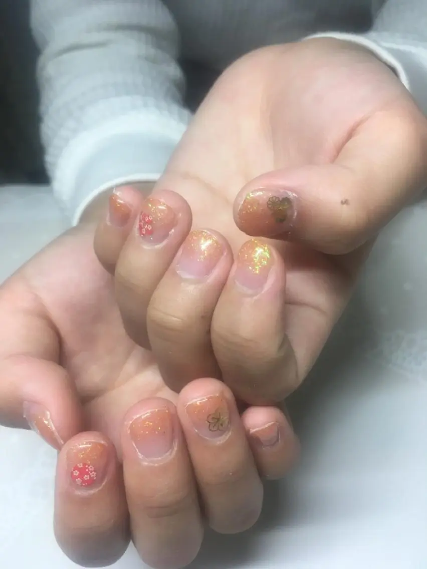ネイル 新宿ネイルサロン ジェミディローサのネイルデザイン