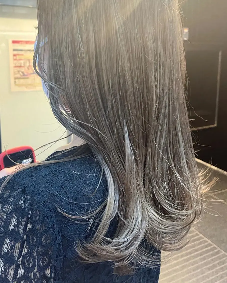 ロング カラー ヘアアレンジ ダブルカラー グレージュ ヘアカラー カウンセリング重視 🌿‬Tsuyukiのヘアスタイル