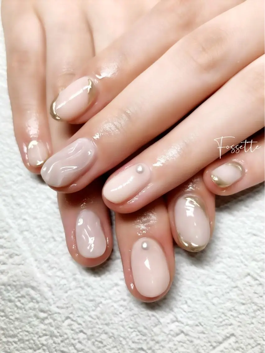 ネイル ミラーネイル シンプルネイル ハンドネイル nailsalon Fossetteのネイルデザイン