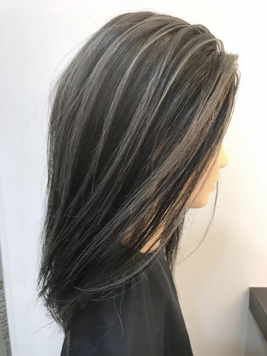 セミロング カラー ハイライトカラー ハイライト 武田 清久のヘアスタイル