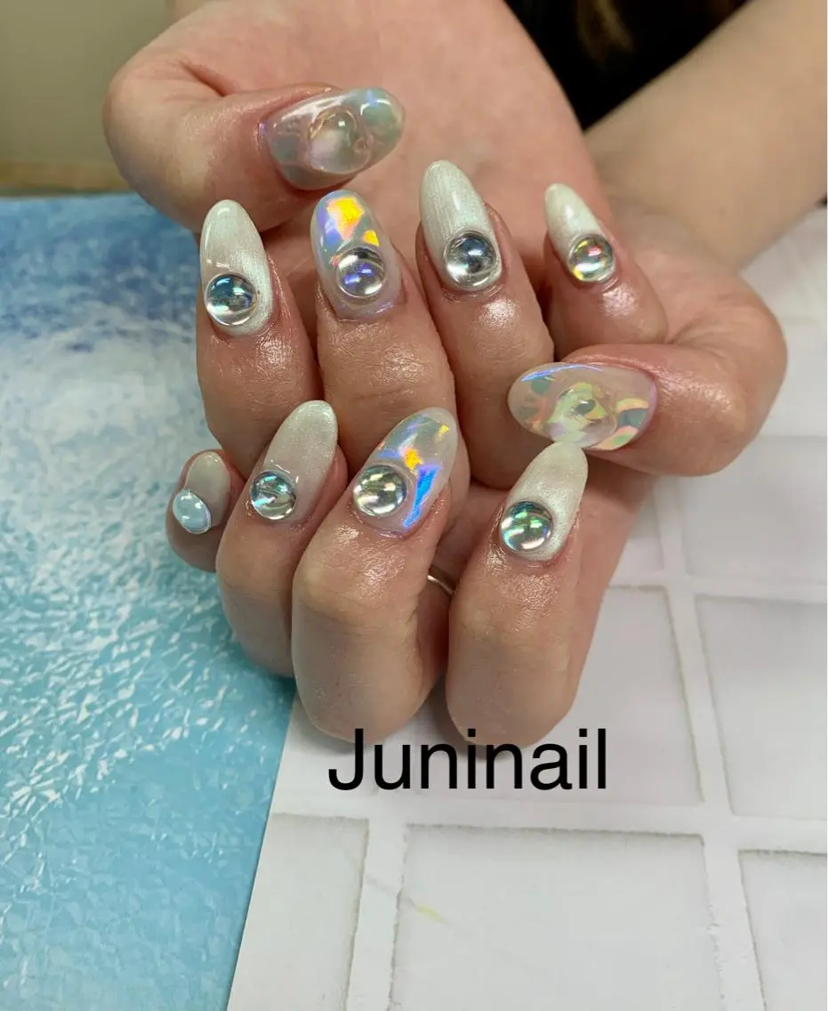 ネイル オーロラネイル クリアネイル フラッシュネイル フレンチネイル 氷ネイル・うるうるネイル ハンドネイル JuniNail 주니네일🇰🇷suのネイルデザイン
