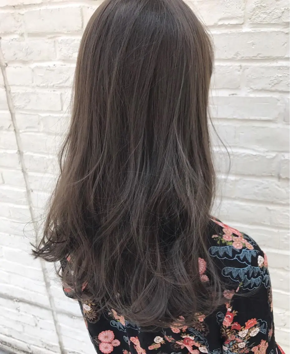 ロング カラー イルミナカラー 透明感カラー× レイヤーカット✨高梨のヘアスタイル