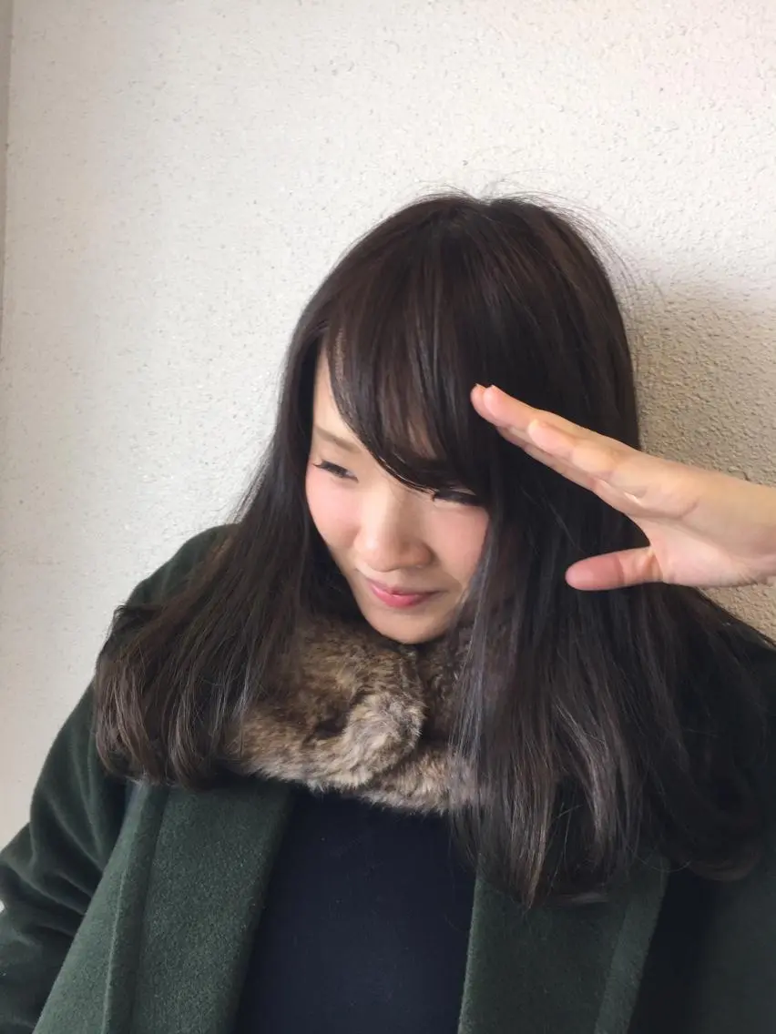 ミディアム セミロング カラー アッシュ アッシュブラウン ブラウンカラー ハイトーン/ショート 村上淳乃🐥のヘアスタイル
