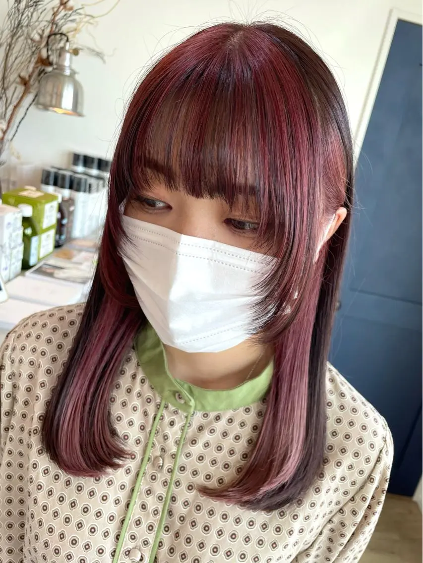 ミディアム カラー 山内 利紗のヘアスタイル