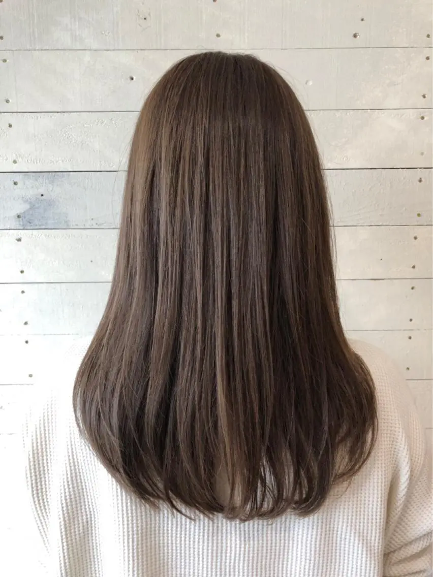 セミロング カラー ヘアアレンジ ベージュカラー ヘアカラー 濱田 ヒデキのヘアスタイル