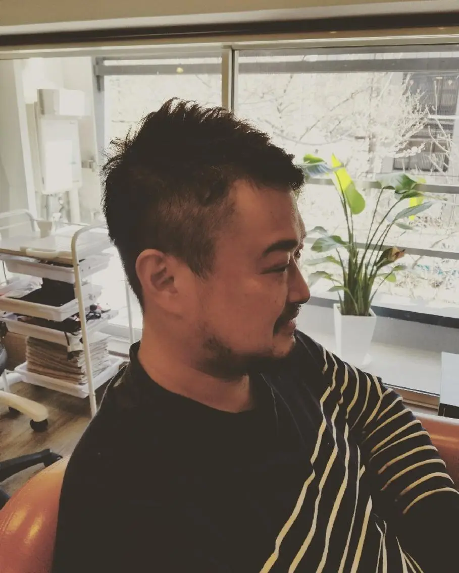 メンズ ショート 外国人風カラー spa hair ark 富井直美のヘアスタイル