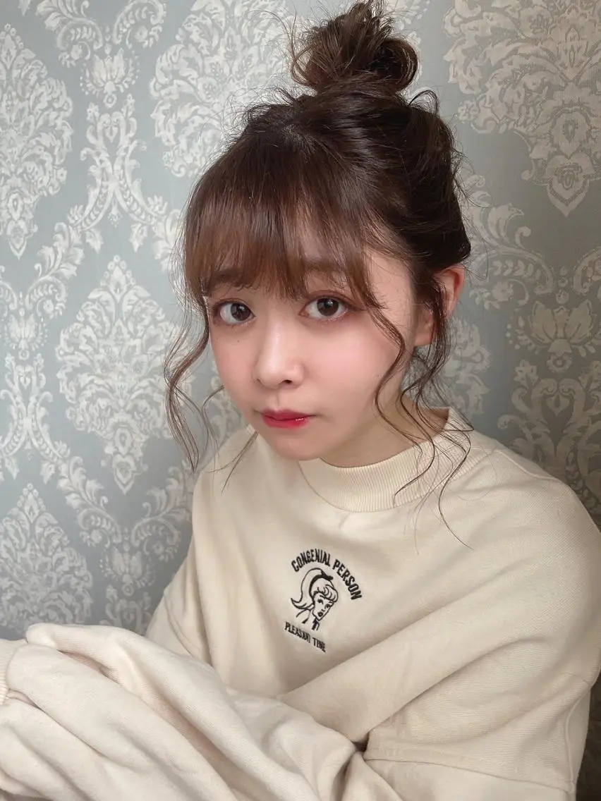 ミディアム ヘアアレンジ お団子ヘア m i k u n aのヘアスタイル