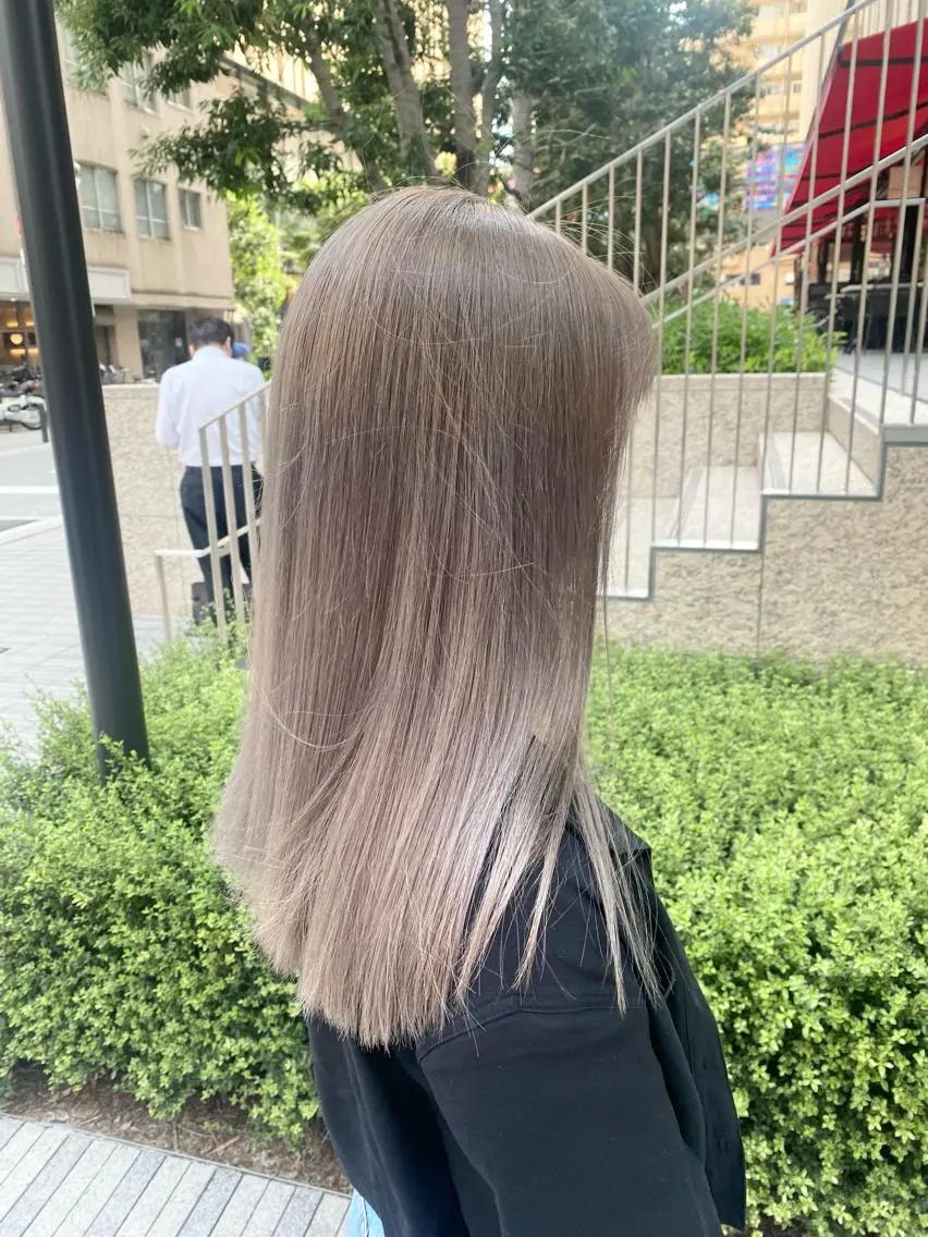 ロング カラー ハイトーン特化サロン 🍑momo🍑のヘアスタイル