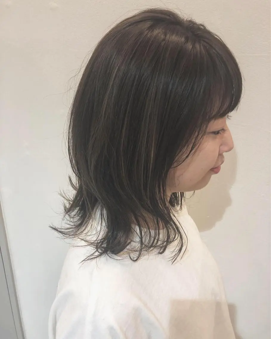 セミロング カラー ヘアアレンジ ture by gladのヘアスタイル