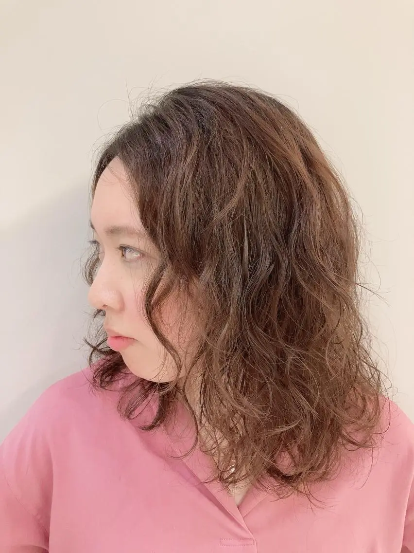 ミディアム パーマ 似合わせカット/ カラー🌼松原 寿花のヘアスタイル