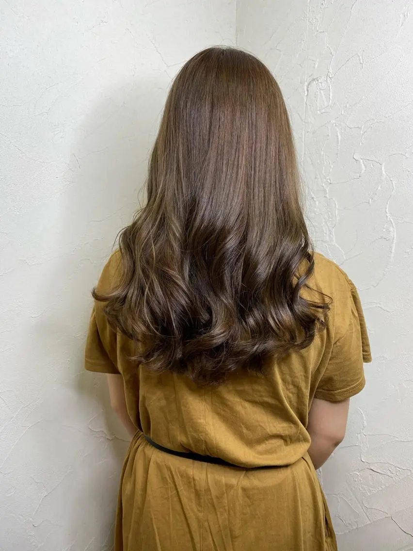 ロング カラー カット ヘアカラー トリートメント 久力琴音''透明感 カラー''アレンジのヘアスタイル
